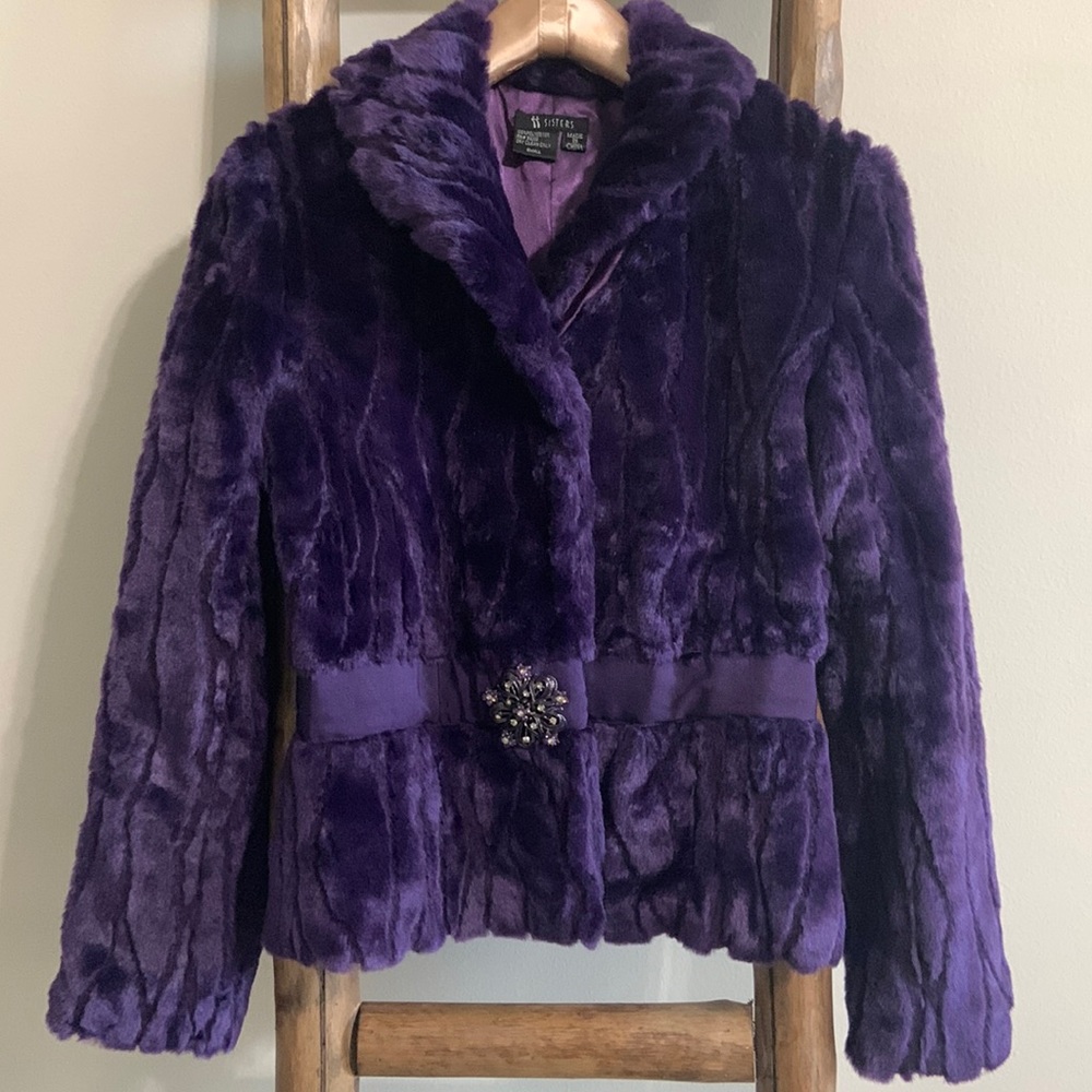 Women’s Purple Faux Fur Jacket with Decorative Brooch